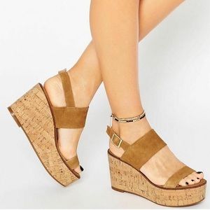 Steve Madden Caytln Tan Seude Cork Wedges 8.5
